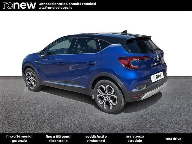 Renault Captur E-TECH Hybrid 145 FAST TRACK 2023 - foto 3 di 4