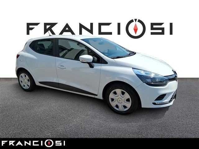 Renault Clio 5 DCI 75 LIFE - foto 2 di 4