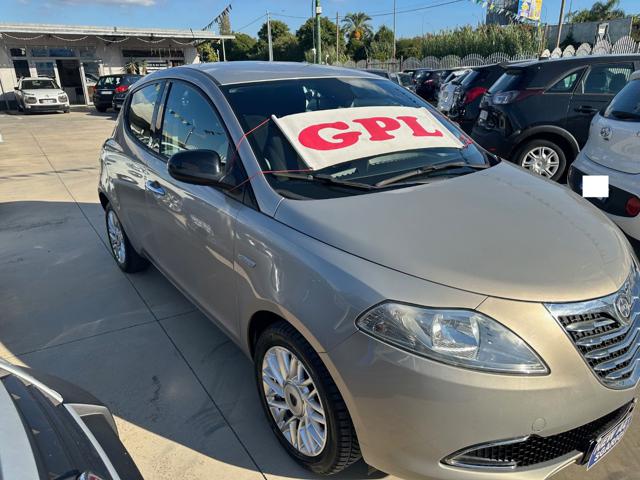 Lancia Ypsilon 1.2 69 CV 5P GPL Ecochic Gold - foto 4 di 4