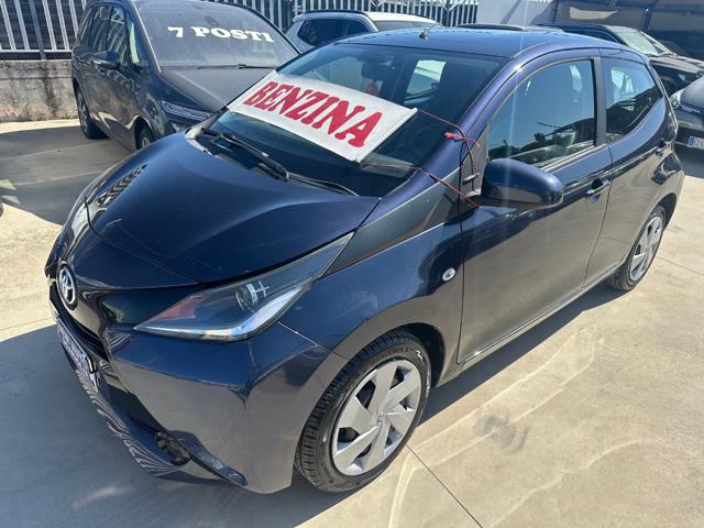 Toyota Aygo 1.0 VVT-i 69 CV 5 porte x-play usato a QUALIANO