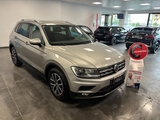 Volkswagen Tiguan 1.6 TDI Sport BlueMotion Technology usato a QUALIANO