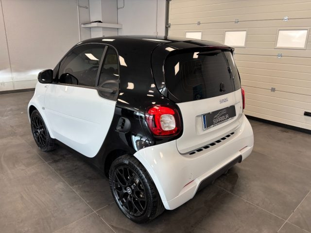 smart forTwo 1.0 twinamic Automatico Tetto Panoramico - foto 4 di 4