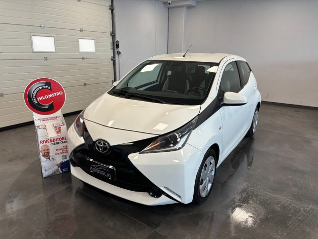 Toyota Aygo Automatica MMT 1.0 Benzina 5 Porte x-business - foto 3 di 4