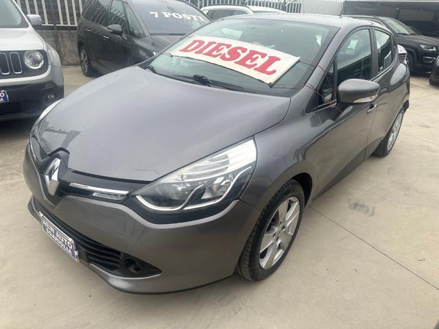Renault Clio 1.5 dCi 8V 75CV 5 porte Costume National - foto 2 di 4