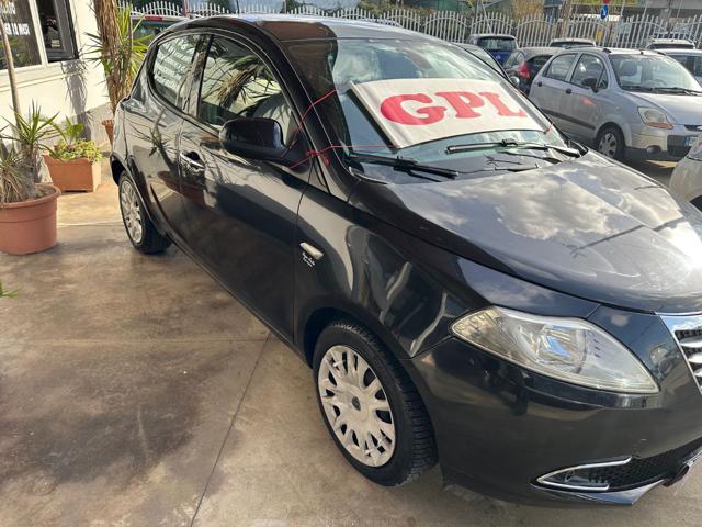 Lancia Ypsilon 1.2 5p.S&S Gold Imp.Gpl nuovo - foto 2 di 4