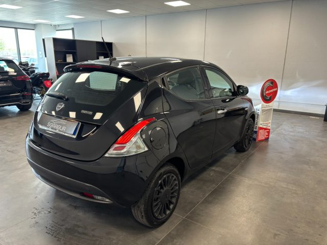Lancia Ypsilon 1.0 Benzina Hybrid Ecochic Gold 5 Porte - foto 4 di 4