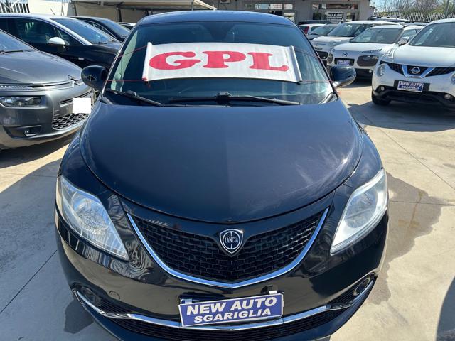 Lancia Ypsilon 1.2 GPL Gold - foto 2 di 4