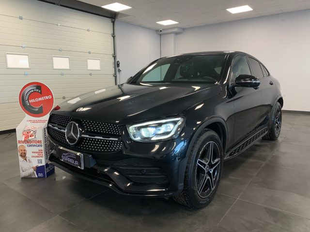 Mercedes-Benz GLC 220 d Coupé AMG Premium Plus 4Matic 4X4 - foto 3 di 4