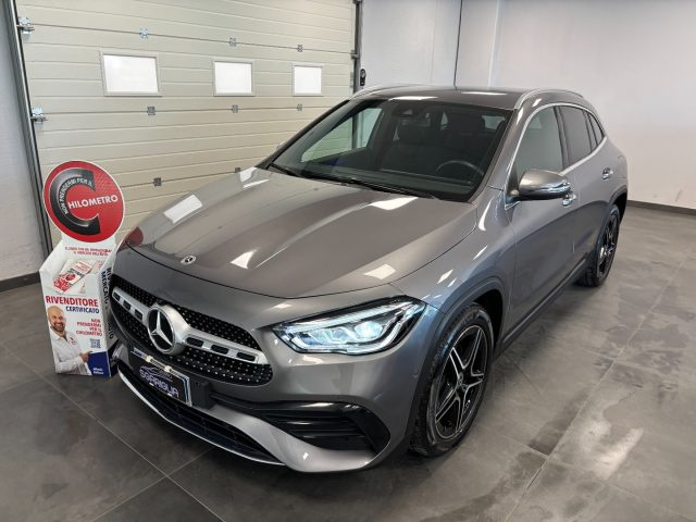 Mercedes-Benz GLA 180 d AMG Premium Automatico - foto 3 di 4