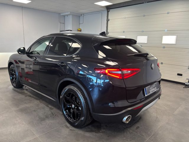 Alfa Romeo Stelvio 2.2 Diesel AT8 Sport-Tech Automatico - foto 4 di 4