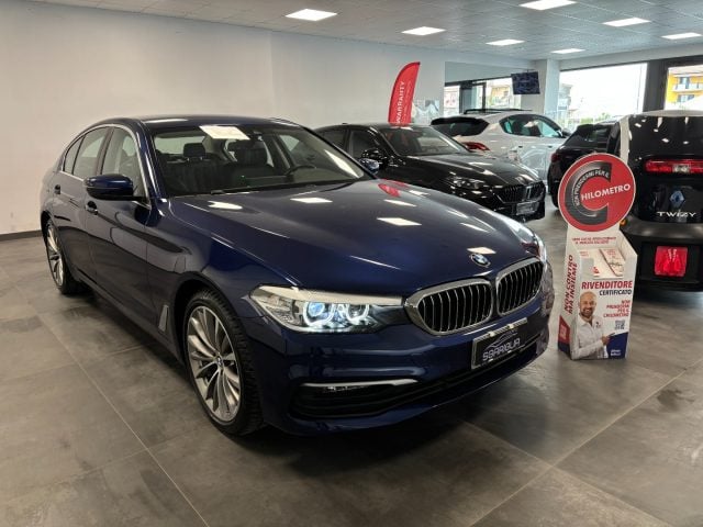 BMW 530 d Luxury Full Optional usato a QUALIANO