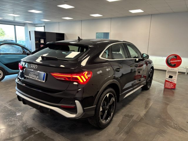 Audi Q3 SPB Sportback S Line S tronic 35 TDI - foto 4 di 4