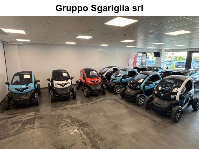 Renault Twizy 45 Intens Elettrica 50 CC usato a QUALIANO