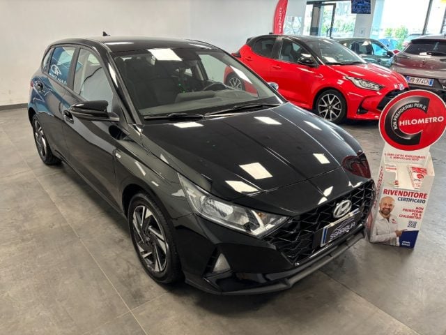 Hyundai i20 1.0 Benzina Ibrido 48V Connectline usato a QUALIANO