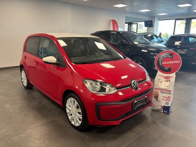 Volkswagen up! 1.0 Benzina EVO color up! BlueMotion Technology, del 2021, 89.000 km, in vendita a Qualiano (NA)