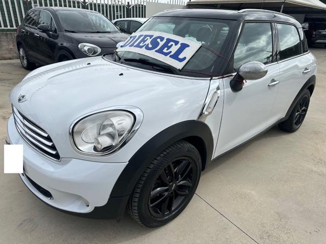 MINI Countryman 1.6 DIESEL, del 2013, 180.000 km, in vendita a Qualiano (NA)