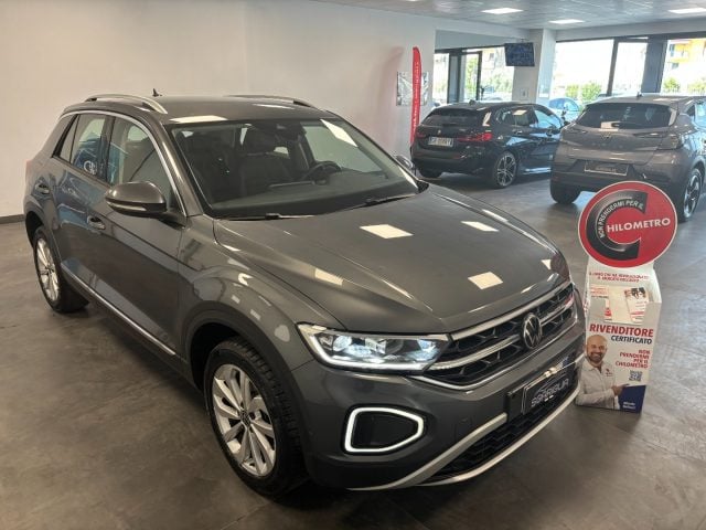 Volkswagen T-Roc 2.0 TDI DSG Automatico Style, del 2023, 109.000 km, in vendita a Qualiano (NA)
