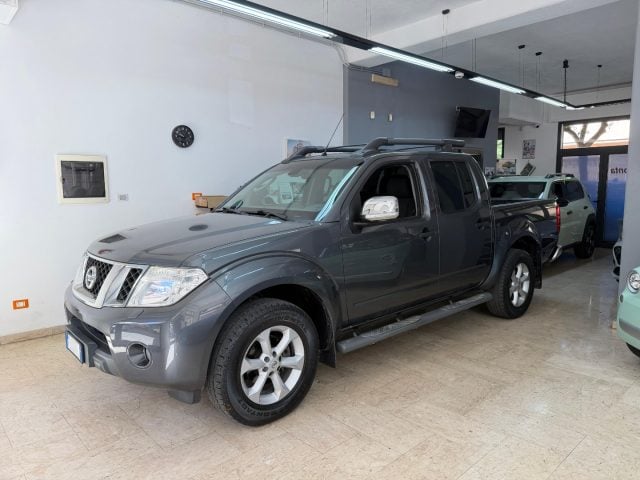 Nissan Navara 2.5 dCi 190CV 4 porte Double Cab LE - foto 2 di 4