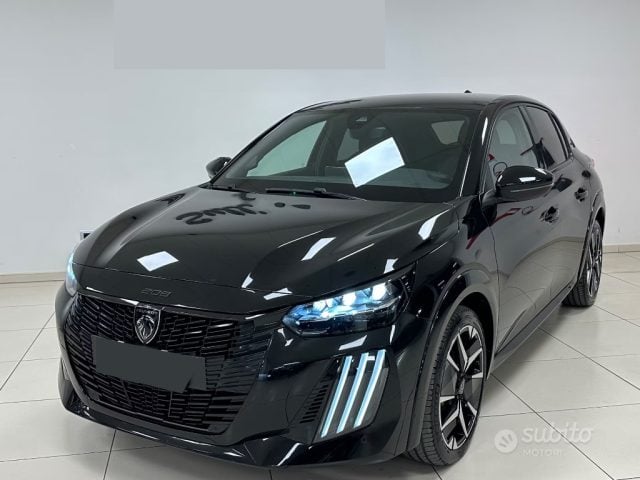 Peugeot 208 PureTech 100 Stop&Start 5 porte GT, del 2024, 40.000 km, in vendita a Palermo (PA)