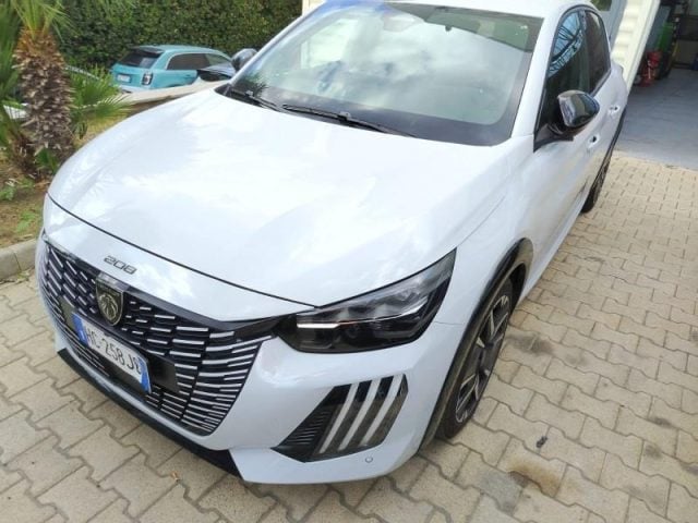 Peugeot 208 Hybrid 145cv e-DCS6 GT, del 2026, 16.400 km, in vendita a Palermo (PA)