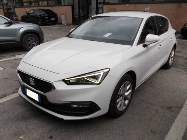 SEAT Leon 2.0 TDI Business, del 2022, 141.000 km, in vendita a Palermo (PA)