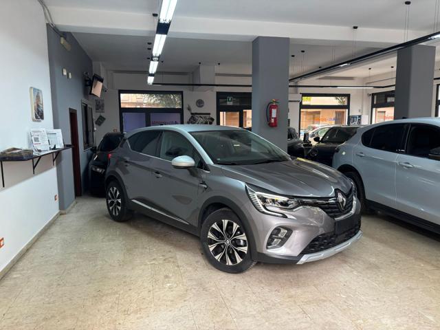 Renault Captur TCe 90 CV Techno usato a PALERMO