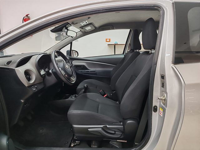 Toyota Yaris 1.0 72 CV 3 porte Cool, del 2019, 40.000 km, in vendita a Palermo (PA)