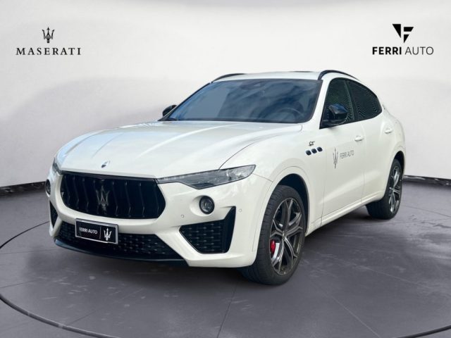 Maserati Levante MY23 2.0 BT AT8 330 CV 4WD GT Hybrid - foto 2 di 4