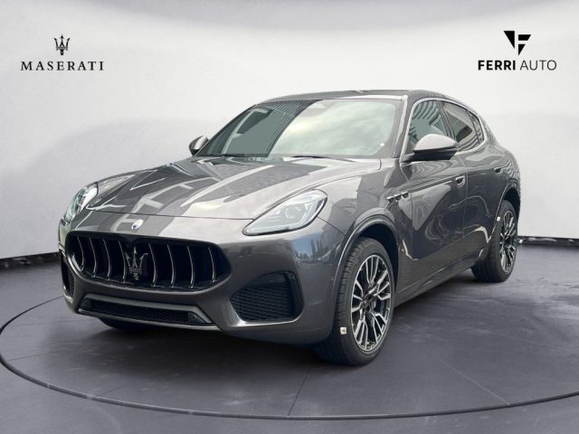 Maserati Grecale MY25 MHEV 300 CV AWD nuovo a TAVAGNACCO