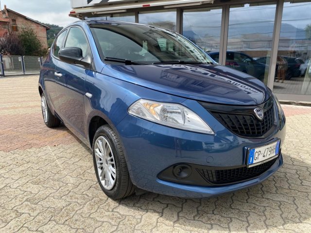 Lancia Ypsilon 1.0 Mild-Hybrid Silver 5POSTI CAR PLAY - foto 4 di 4