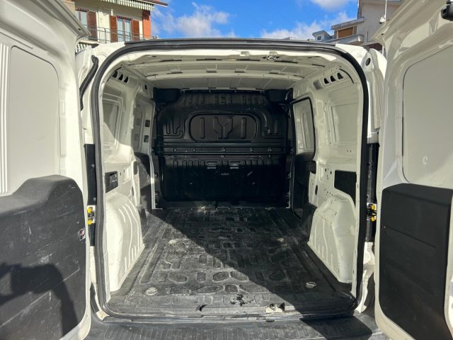 Fiat Doblo 1.6 MJT 120CV Cargo Maxi - foto 2 di 4