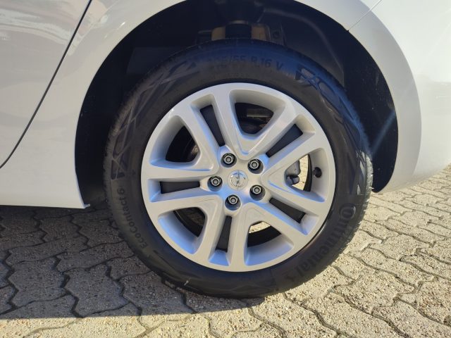 Opel Astra 1.2 Turbo 145CV S&S 5P Business Edition - foto 4 di 4