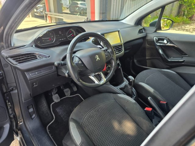 Peugeot 208 1.2i Benzina 82CV 5 Porte Active per NEOPATENTATI - foto 3 di 4