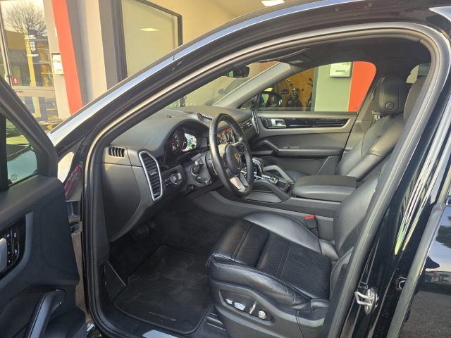 Porsche Cayenne Coupé 3.0 V6 Panorama 22" Full LED Sospensioni 360 - foto 3 di 4