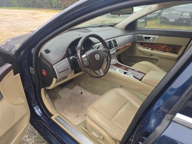 Jaguar XF 2.7D V6 Premium Luxu CHIAVE O MOTORE DA SOSTITUIRE - foto 3 di 14