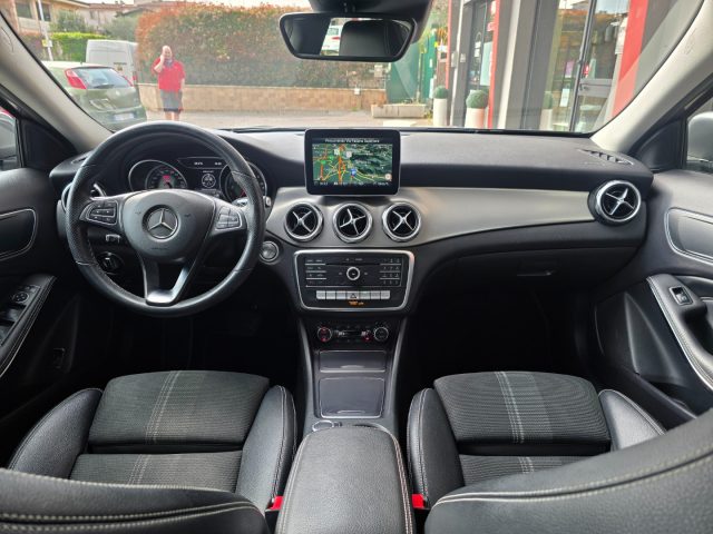 Mercedes-Benz GLA 200 d Automatic Navigatore RetroCamera Xenon + LED - foto 4 di 4