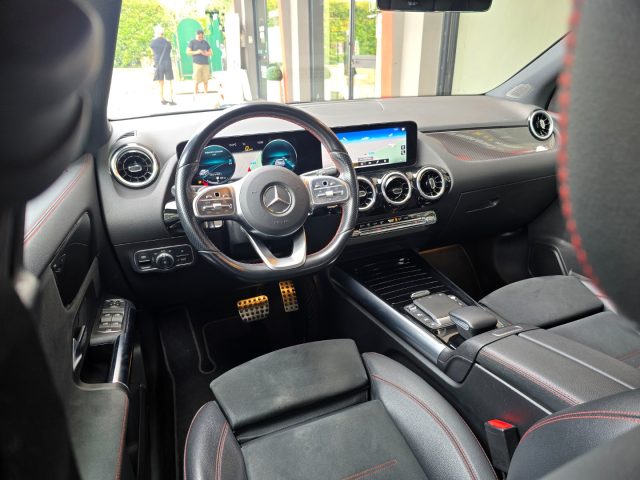 Mercedes-Benz GLA 200 d Automatic Premium AMG Line 19" MBUX LED Performa - foto 3 di 4