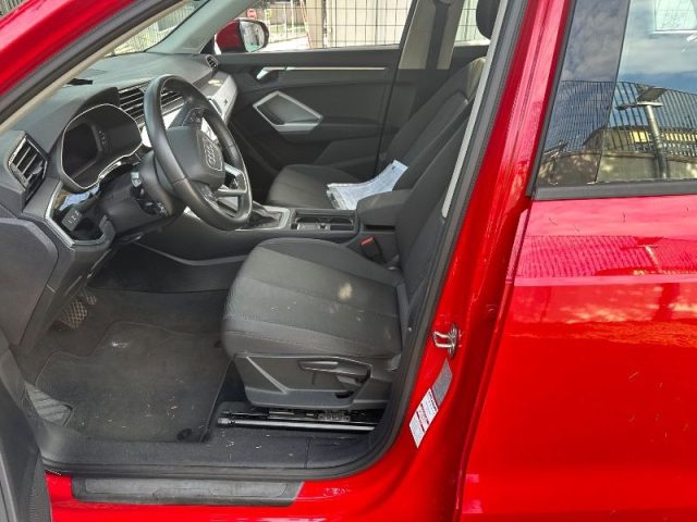 Audi Q3 35 2.0 TDI S tronic UniPropietario ACC Radar LED - foto 2 di 4