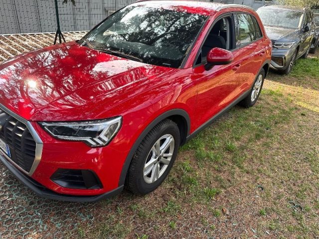 Audi Q3 35 2.0 TDI S tronic UniPropietario ACC Radar LED usato a REZZATO