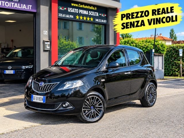 Lancia Ypsilon 1.0 FireFly 5 porte S&S Hybrid Ecochic Gold, del 2021, 90.135 km, in vendita a Rezzato (BS)
