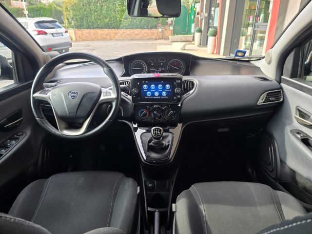 Lancia Ypsilon 1.0 FireFly 5 porte S&S Hybrid Ecochic Gold - foto 4 di 4