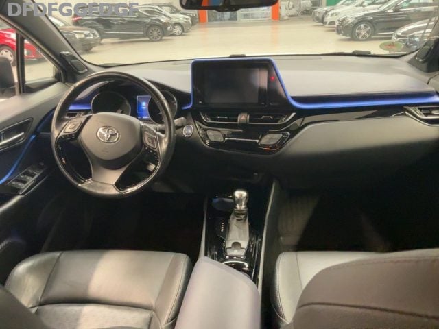 Toyota C-HR 1.8 Hybrid 122CV E-CVT Style Selection Speciale - foto 4 di 4
