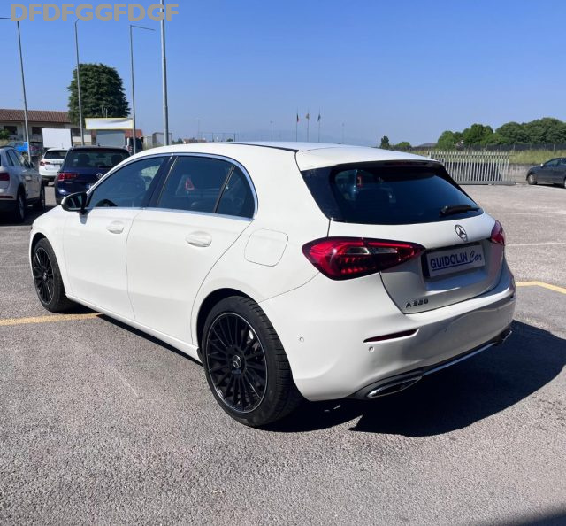 Mercedes-Benz A 220 Automatic 190CV BENZ NAVI RETROCAM LED PELLE - foto 4 di 4