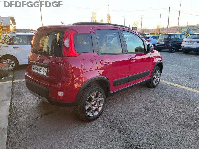 Fiat Panda 1.3 MJT 95 CV S&S 4x4 EURO6B - foto 3 di 4