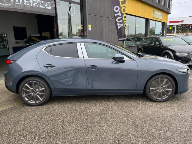 Mazda 3 2.5L e-SKYACTIV G 140CV M-Hybrid - foto 4 di 4