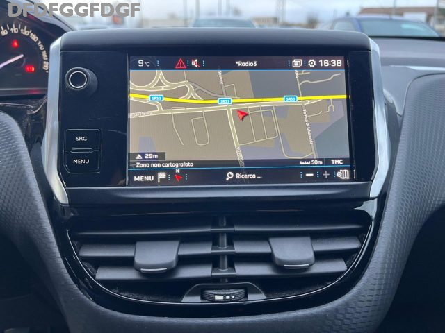 Peugeot 208 1.2 VTi Style 82CV 5P NEOPATENTATI NAVI SENS - foto 2 di 4