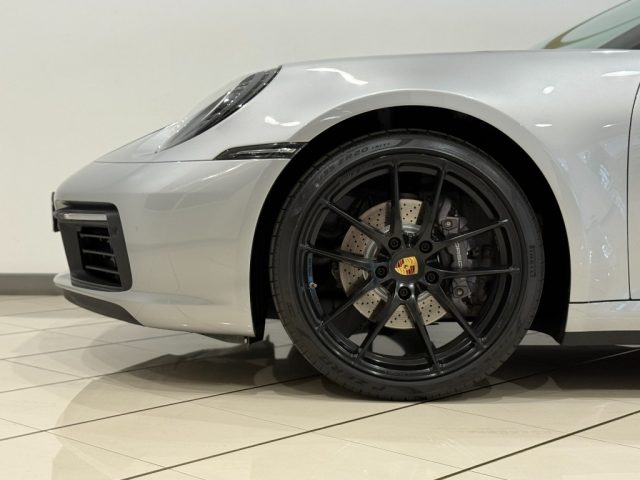 Porsche 911 Carrera 992 385 CV Coupè - foto 4 di 4
