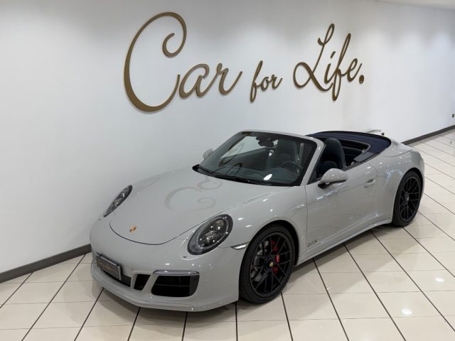 Porsche 911 3.0 Carrera 4 GTS Cabriolet - foto 2 di 4