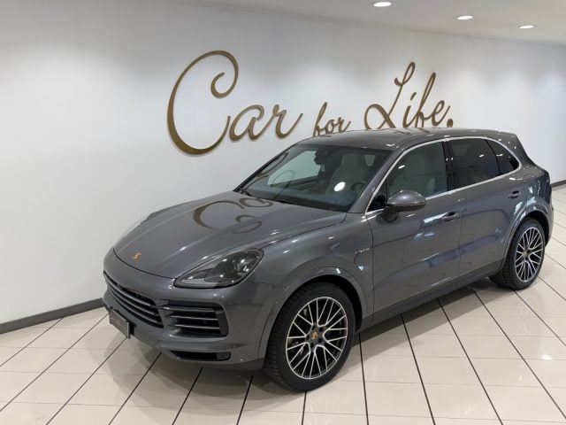 Porsche Cayenne 3.0 Hybrid V6 IVA ESPOSTA - foto 3 di 4