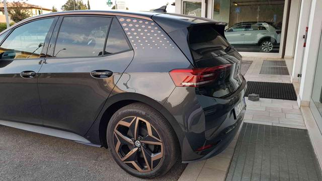 Volkswagen ID.3 Family - foto 4 di 4